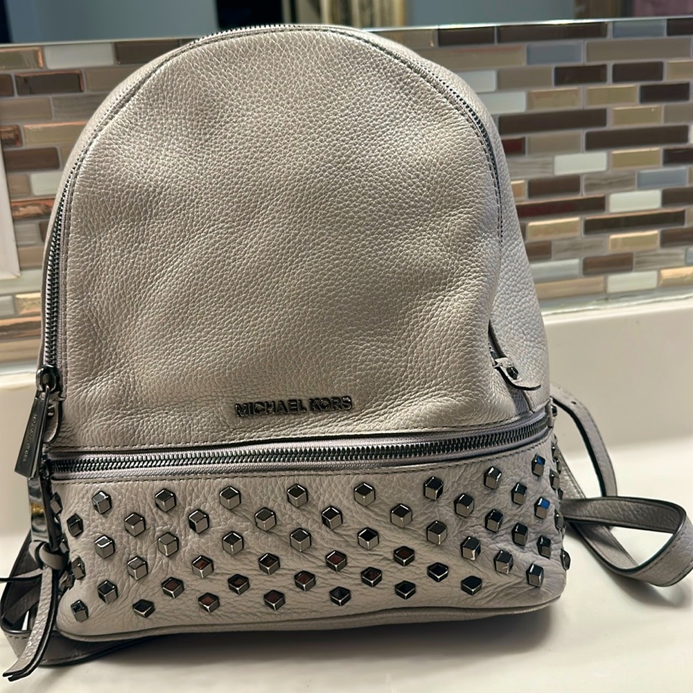 Michael Kors Rhea, elephant gray backpack bag with gunmetal zippers